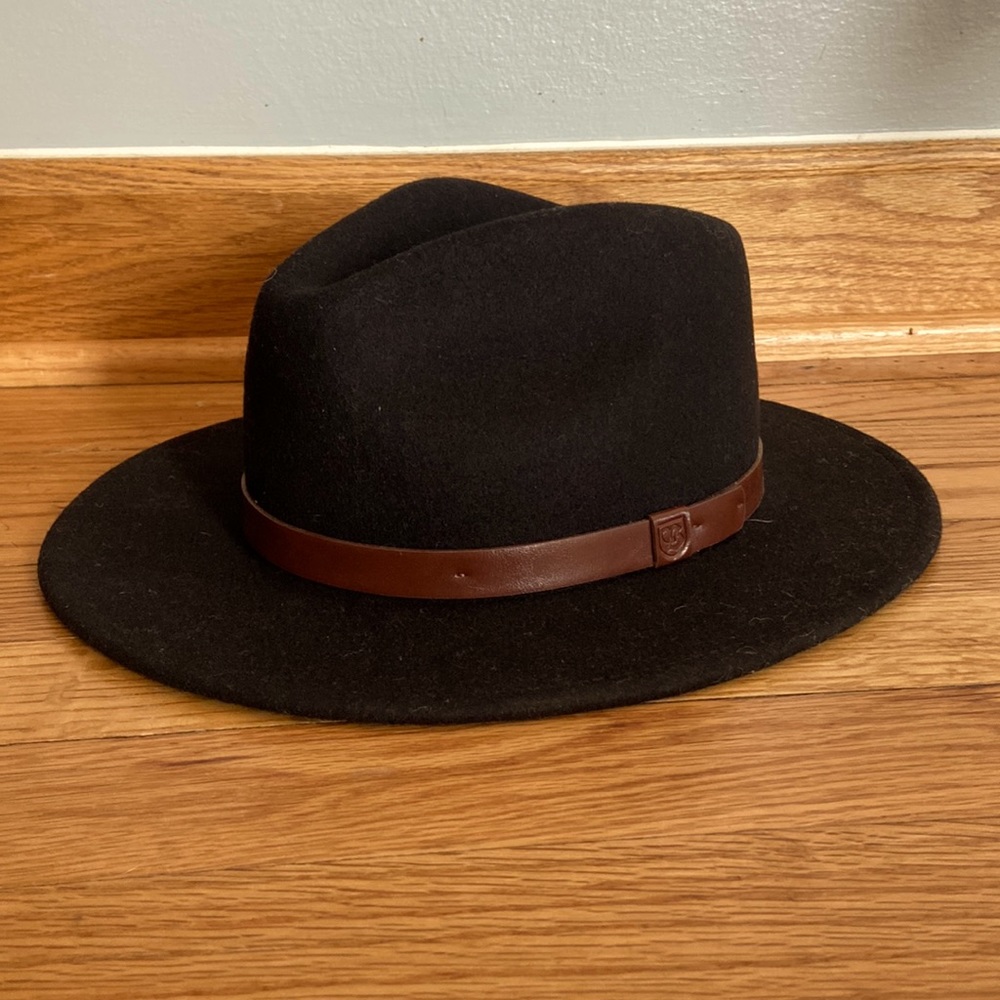 Brixton messer fedora hat. Black with brown leather trim. Size XS